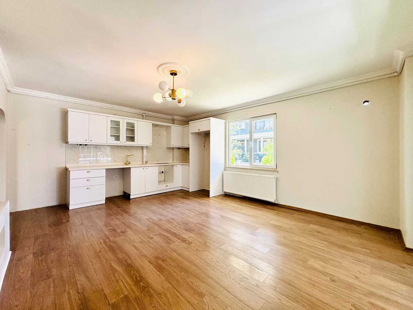 YETKİ YÜKSELDEN İKİZÇAYDA ÖZELTASARIM GENİŞ M2 SATILIK 1+1 DAİRE