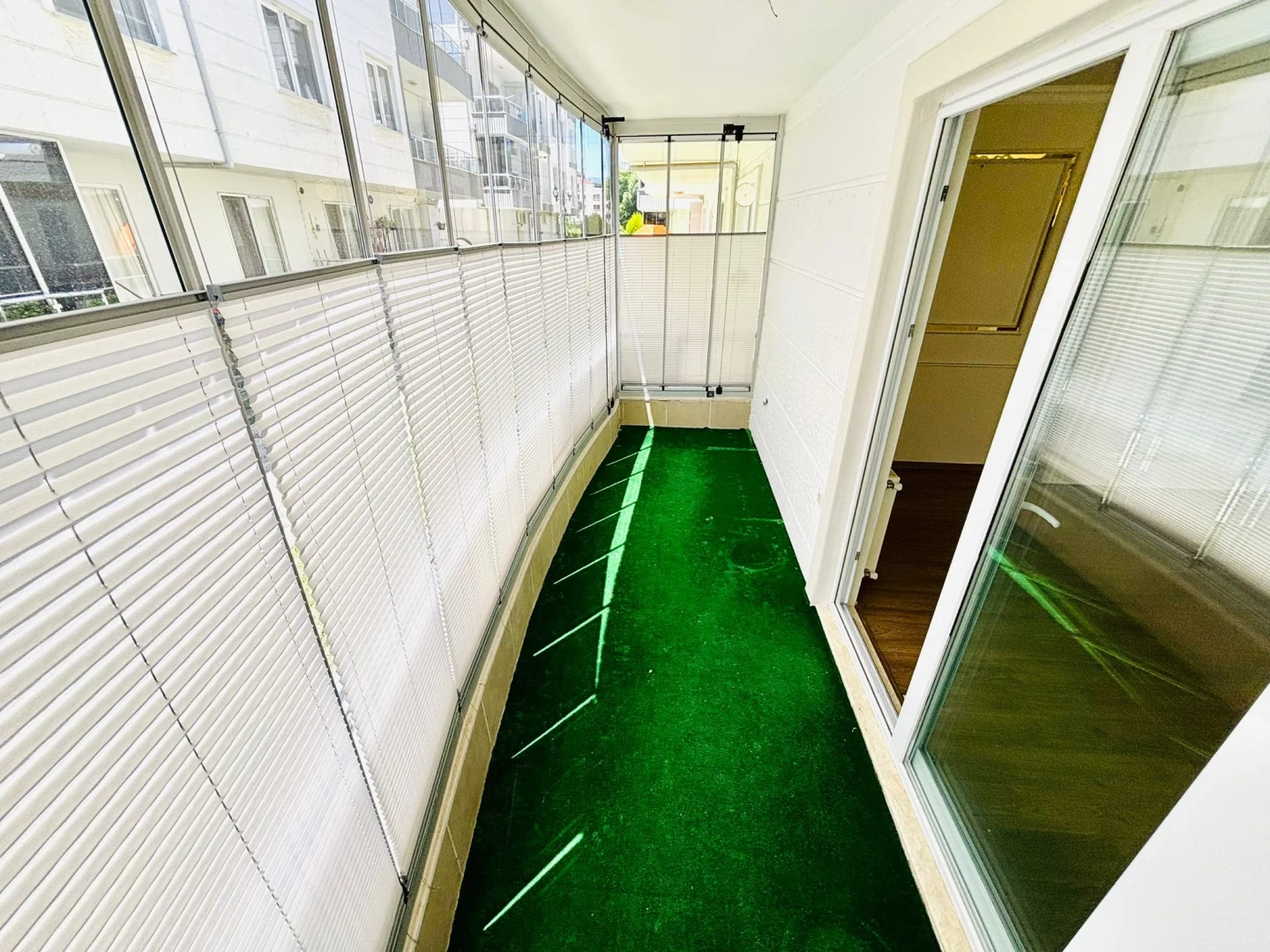 YETKİ YÜKSELDEN İKİZÇAYDA ÖZELTASARIM GENİŞ M2 SATILIK 1+1 DAİRE