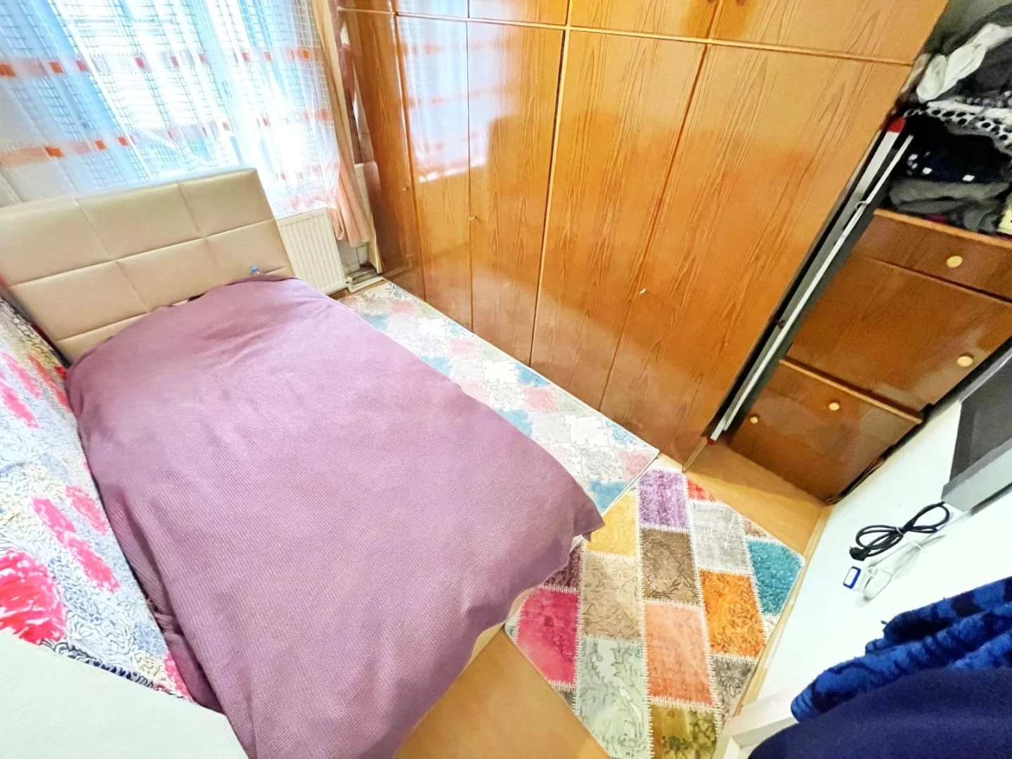 YÜKSELDEN AKÇAYDA DENİZE 50M FULL EŞYALI ÖNCEPHE ARAKAT 2+1DAİRE