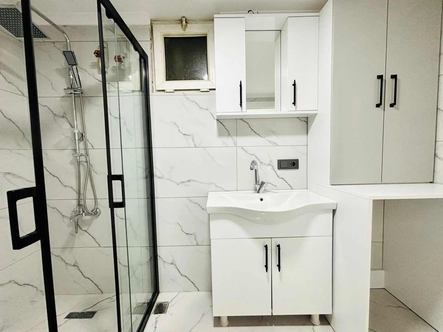 YÜKSELDEN İKİZÇAYDA ARA KAT ÖN CEPHE ULTRA LÜX SATILIK 3+1 DAİRE