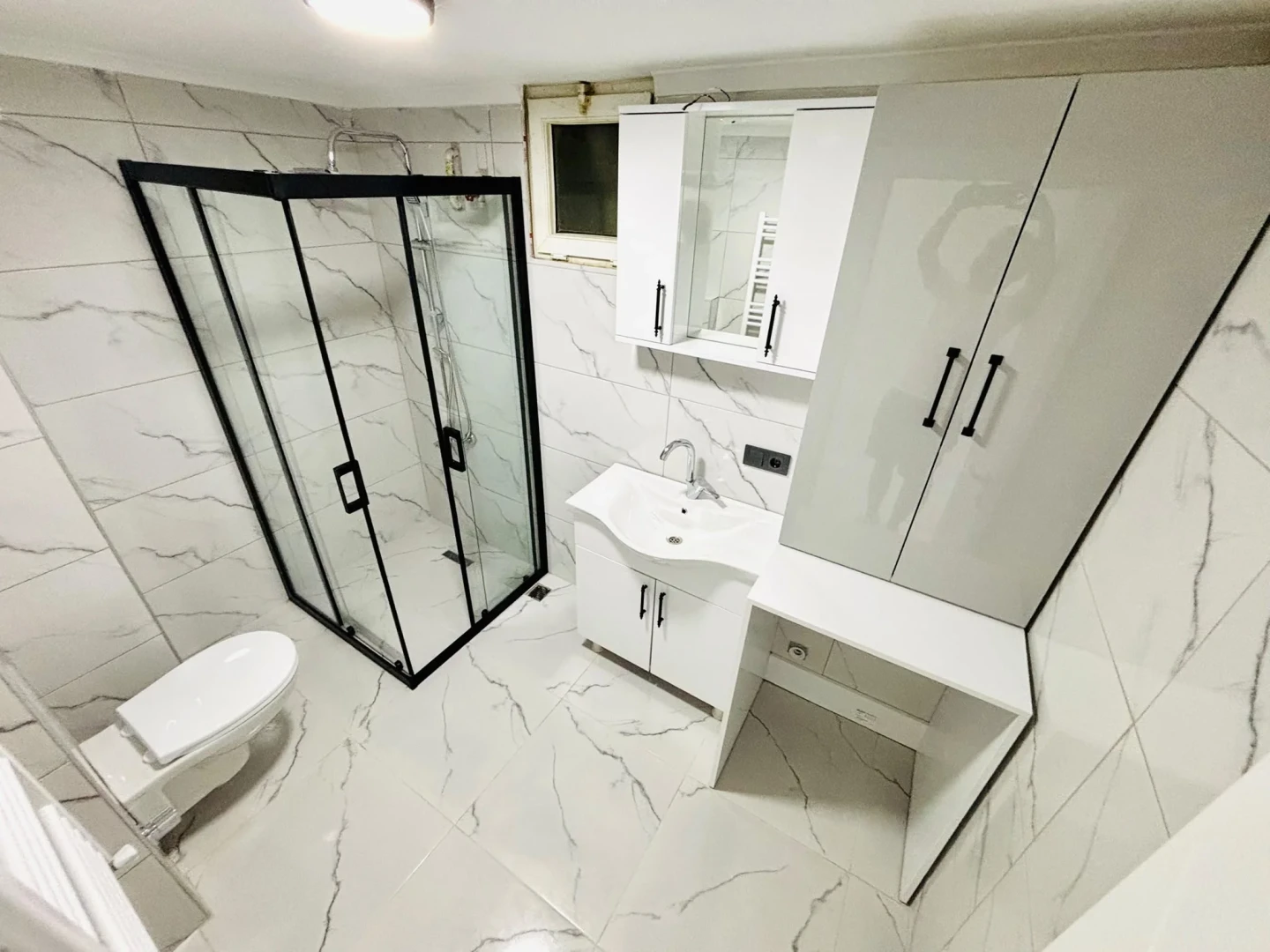 YÜKSELDEN İKİZÇAYDA ARA KAT ÖN CEPHE ULTRA LÜX SATILIK 3+1 DAİRE
