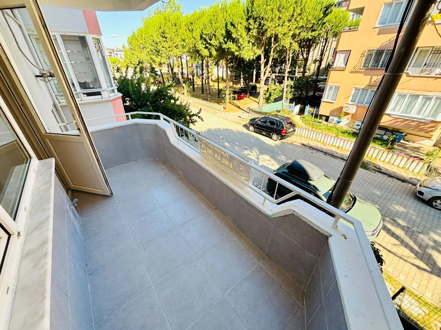 YÜKSELDEN İKİZÇAYDA ARA KAT ÖN CEPHE ULTRA LÜX SATILIK 3+1 DAİRE