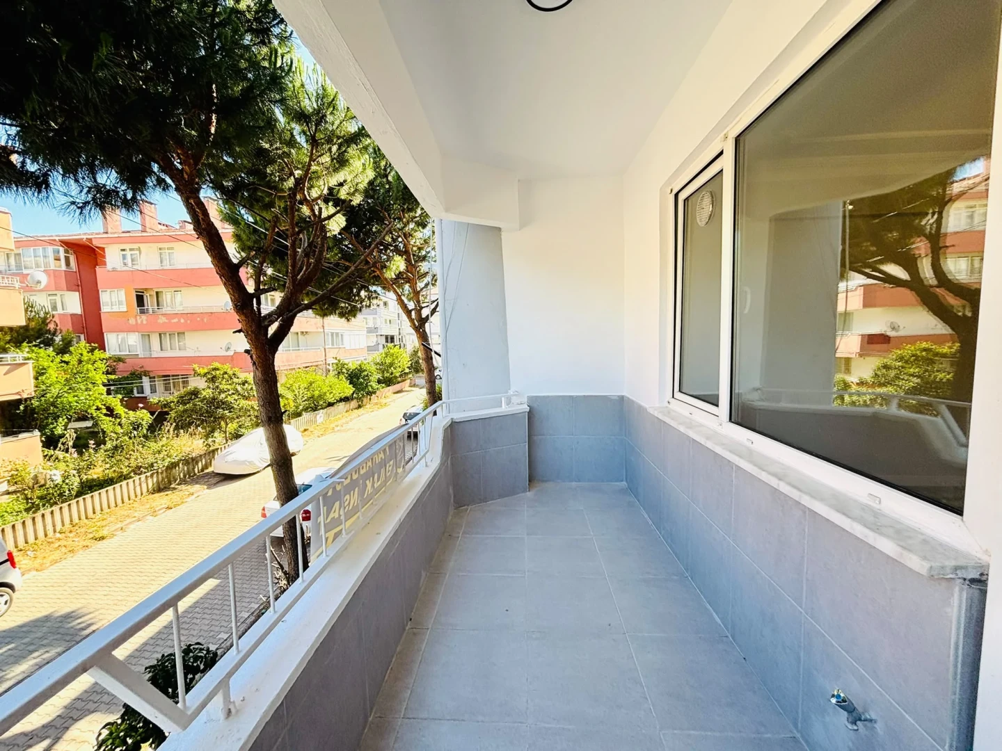 YÜKSELDEN İKİZÇAYDA ARA KAT ÖN CEPHE ULTRA LÜX SATILIK 3+1 DAİRE