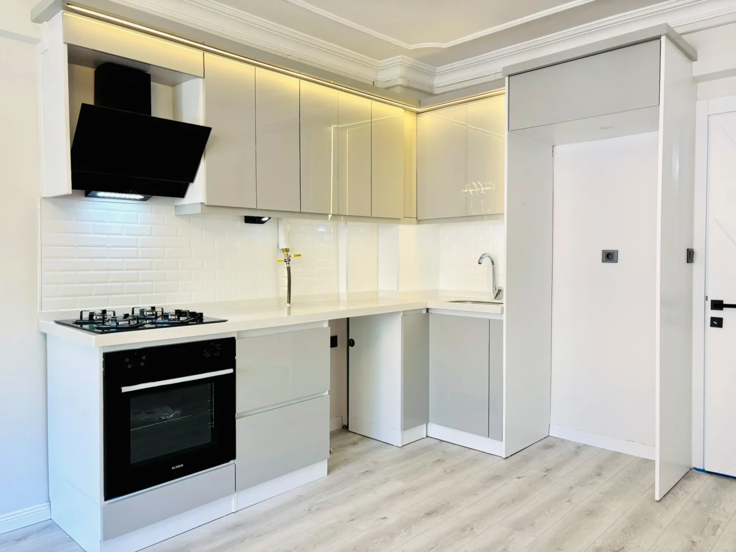 YÜKSELDEN İKİZÇAYDA ARA KAT ÖN CEPHE ULTRA LÜX SATILIK 3+1 DAİRE