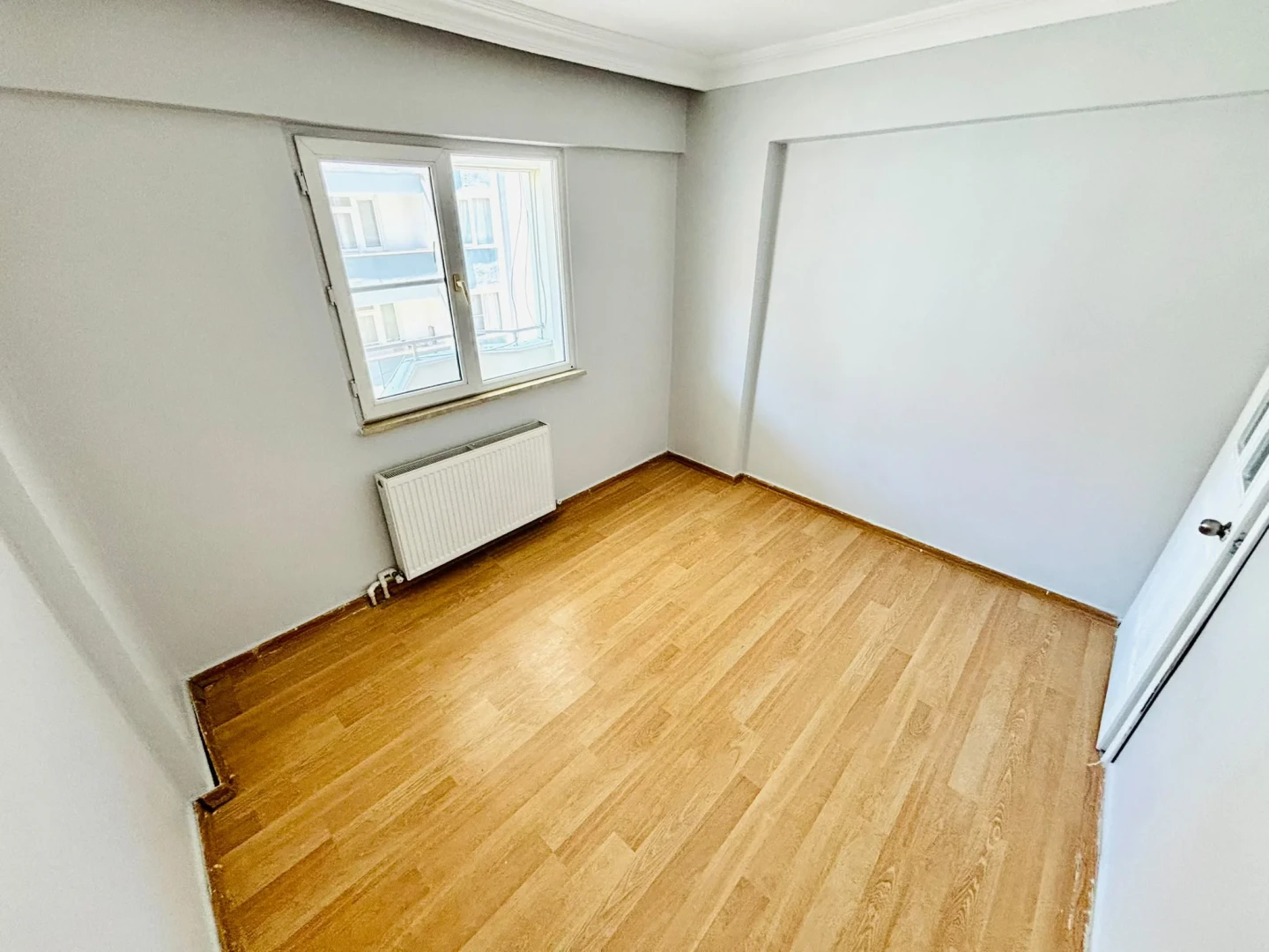 YÜKSELDEN İKİZÇAYDA ASANSÖRLÜ KOMBİLİ ARA KAT FIRSAT 3+1 DAİRE
