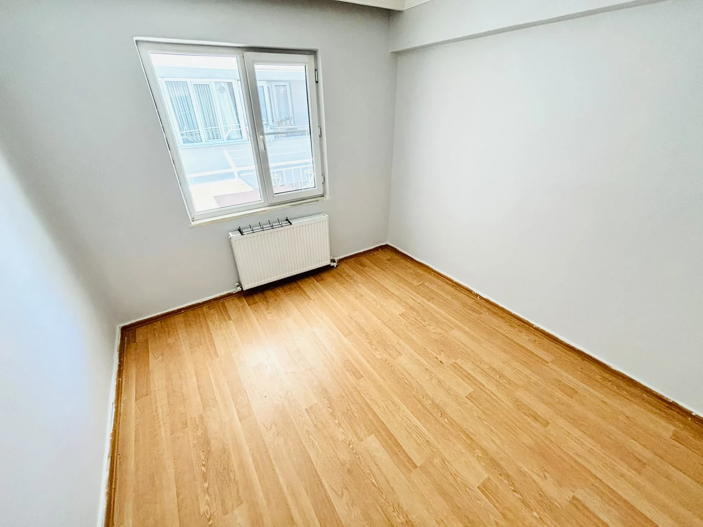 YÜKSELDEN İKİZÇAYDA ASANSÖRLÜ KOMBİLİ ARA KAT FIRSAT 3+1 DAİRE