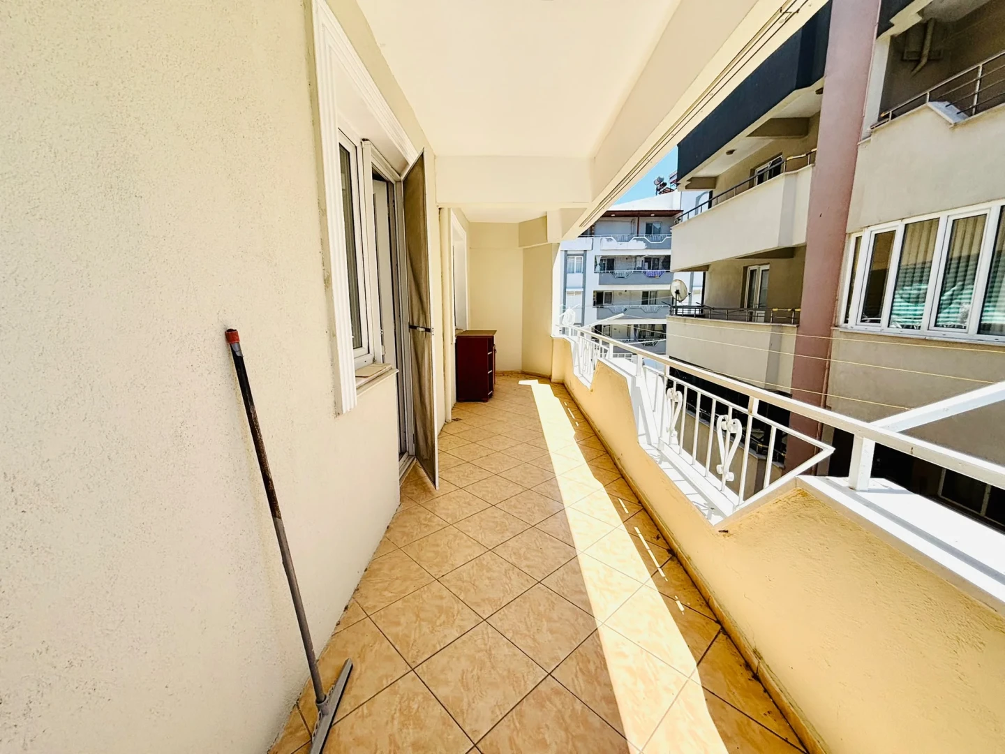 YÜKSELDEN İKİZÇAYDA ASANSÖRLÜ KOMBİLİ ARA KAT FIRSAT 3+1 DAİRE