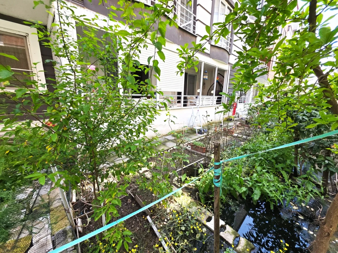 YÜKSELDEN ALTINKUMDA BAHÇE KULLANIMLI 7 YAŞINDA FIRSAT 2+1 DAİRE