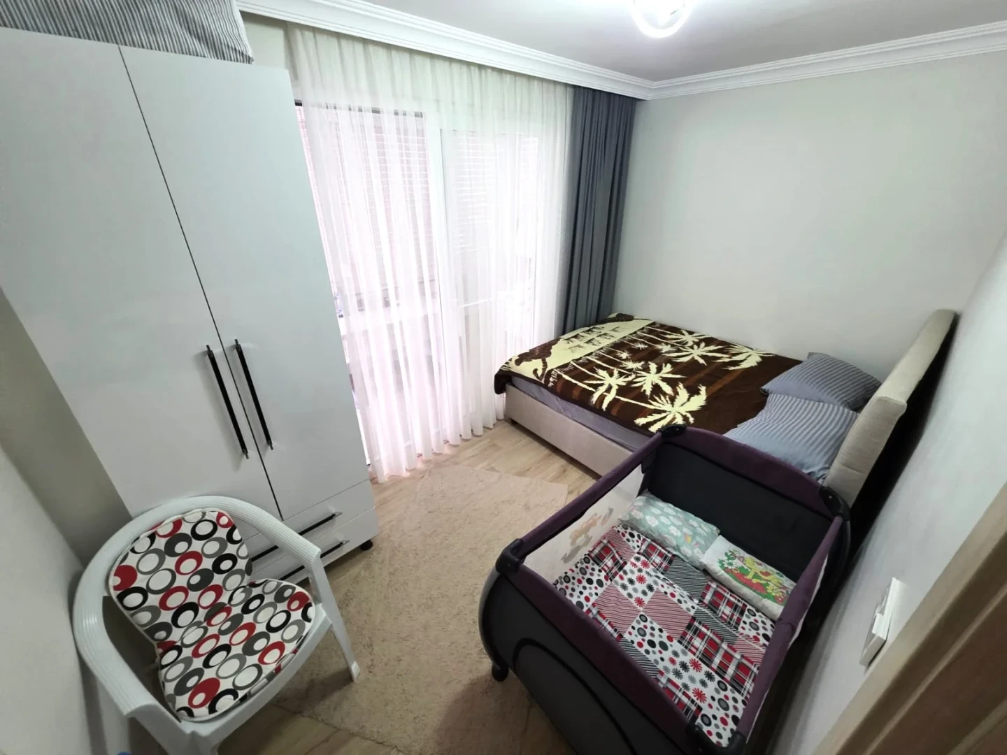 YÜKSELDEN ALTINKUMDA BAHÇE KULLANIMLI 7 YAŞINDA FIRSAT 2+1 DAİRE