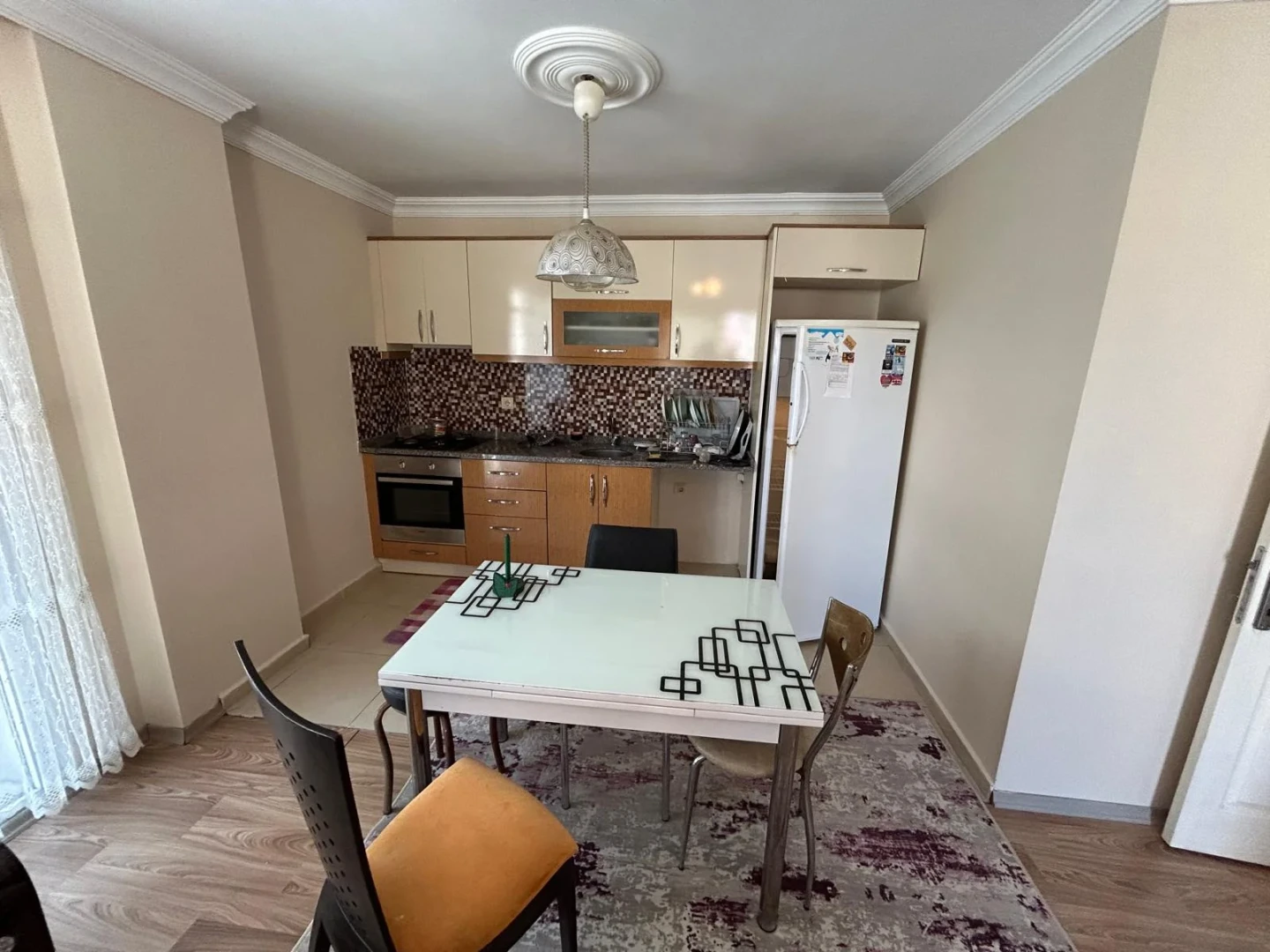 YÜKSEL'DEN ALTINKUM'DA EŞYALI ARAKAT BAKIMLI MASRAFSIZ 1+1 DAİRE