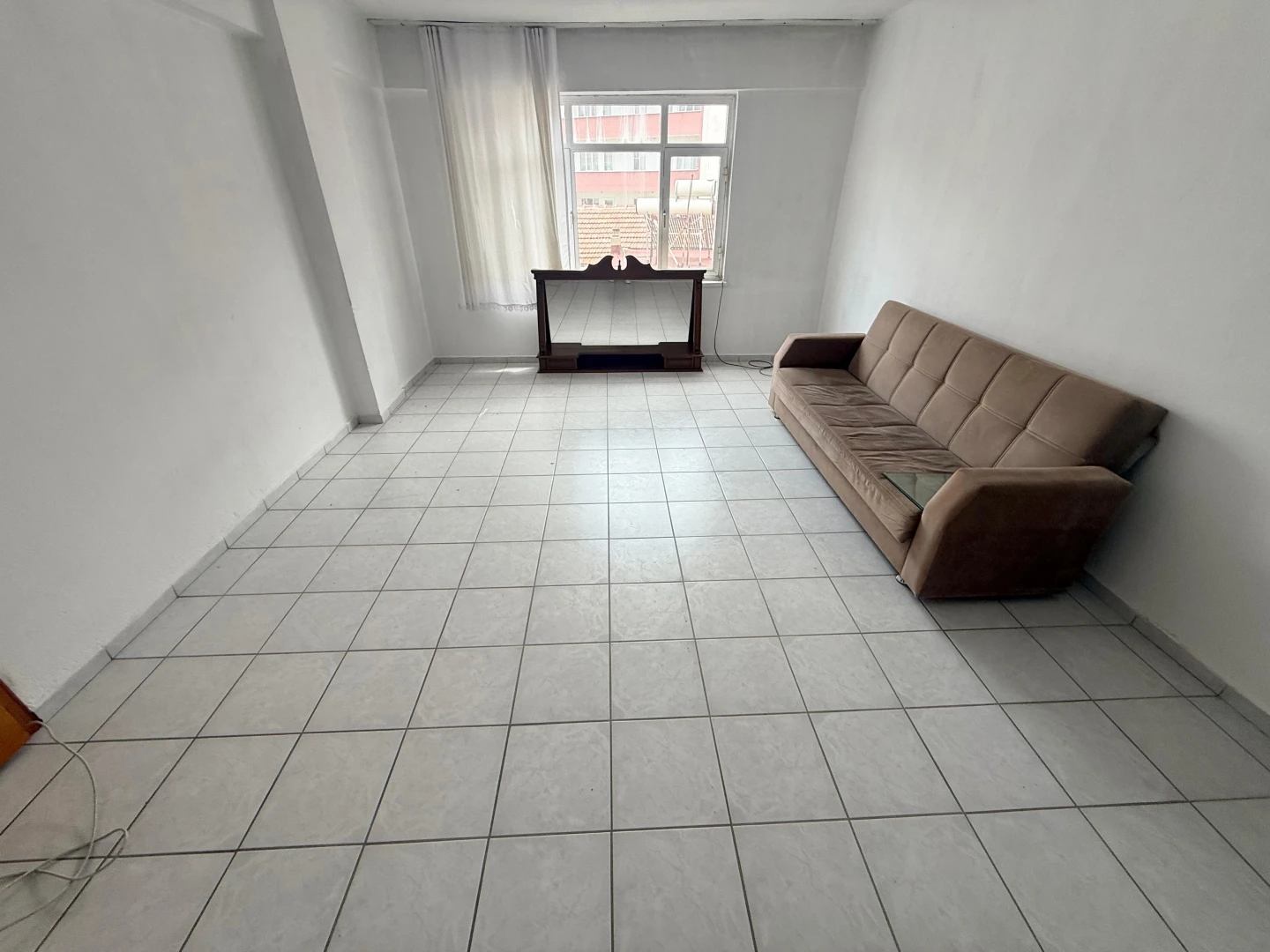 YÜKSEL'DEN EDREMİT'TE ÇİFT BALKONLU KELEPİR FIRSAT 2+1 DAİRE