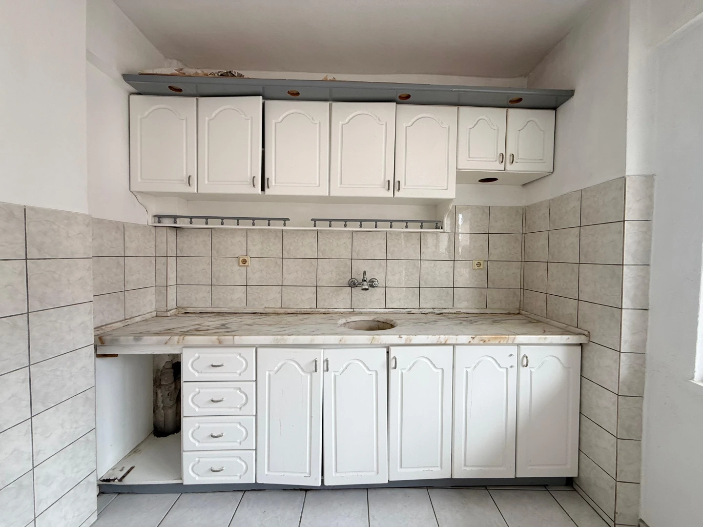 YÜKSEL'DEN EDREMİT'TE ÇİFT BALKONLU KELEPİR FIRSAT 2+1 DAİRE