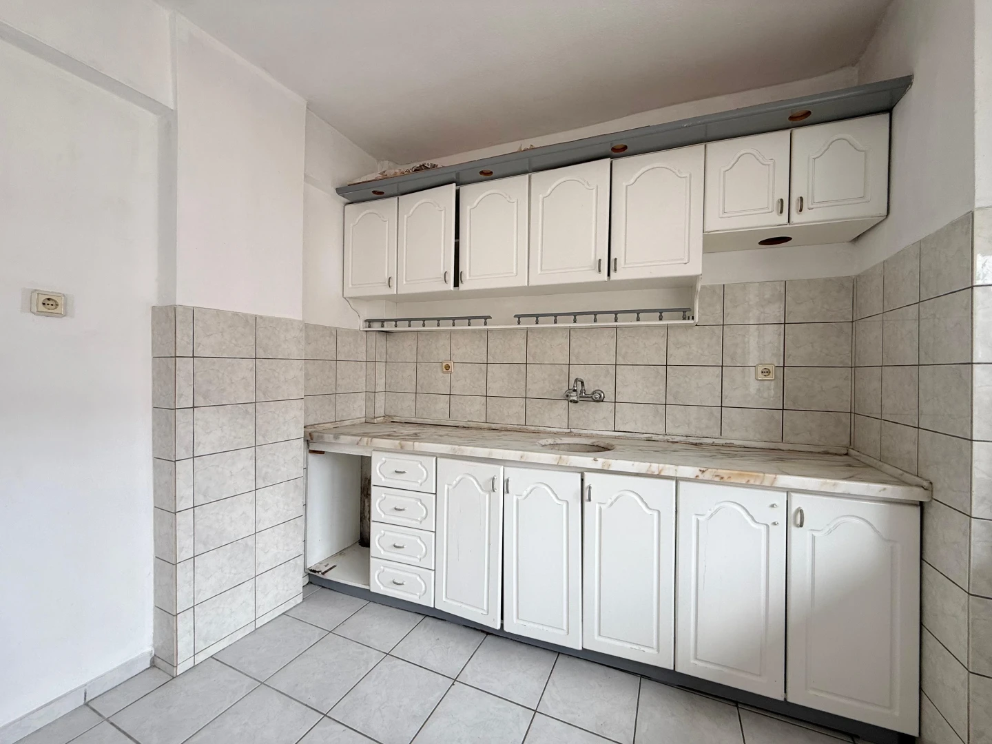 YÜKSEL'DEN EDREMİT'TE ÇİFT BALKONLU KELEPİR FIRSAT 2+1 DAİRE