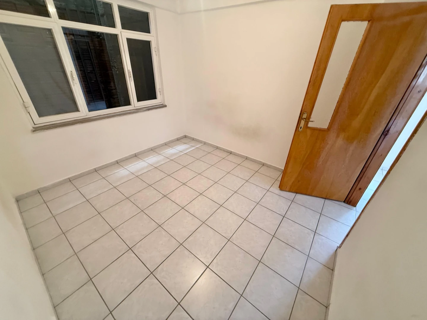 YÜKSEL'DEN EDREMİT'TE ÇİFT BALKONLU KELEPİR FIRSAT 2+1 DAİRE