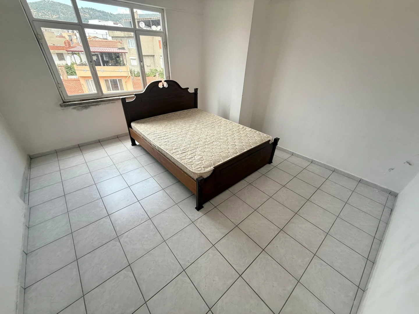 YÜKSEL'DEN EDREMİT'TE ÇİFT BALKONLU KELEPİR FIRSAT 2+1 DAİRE
