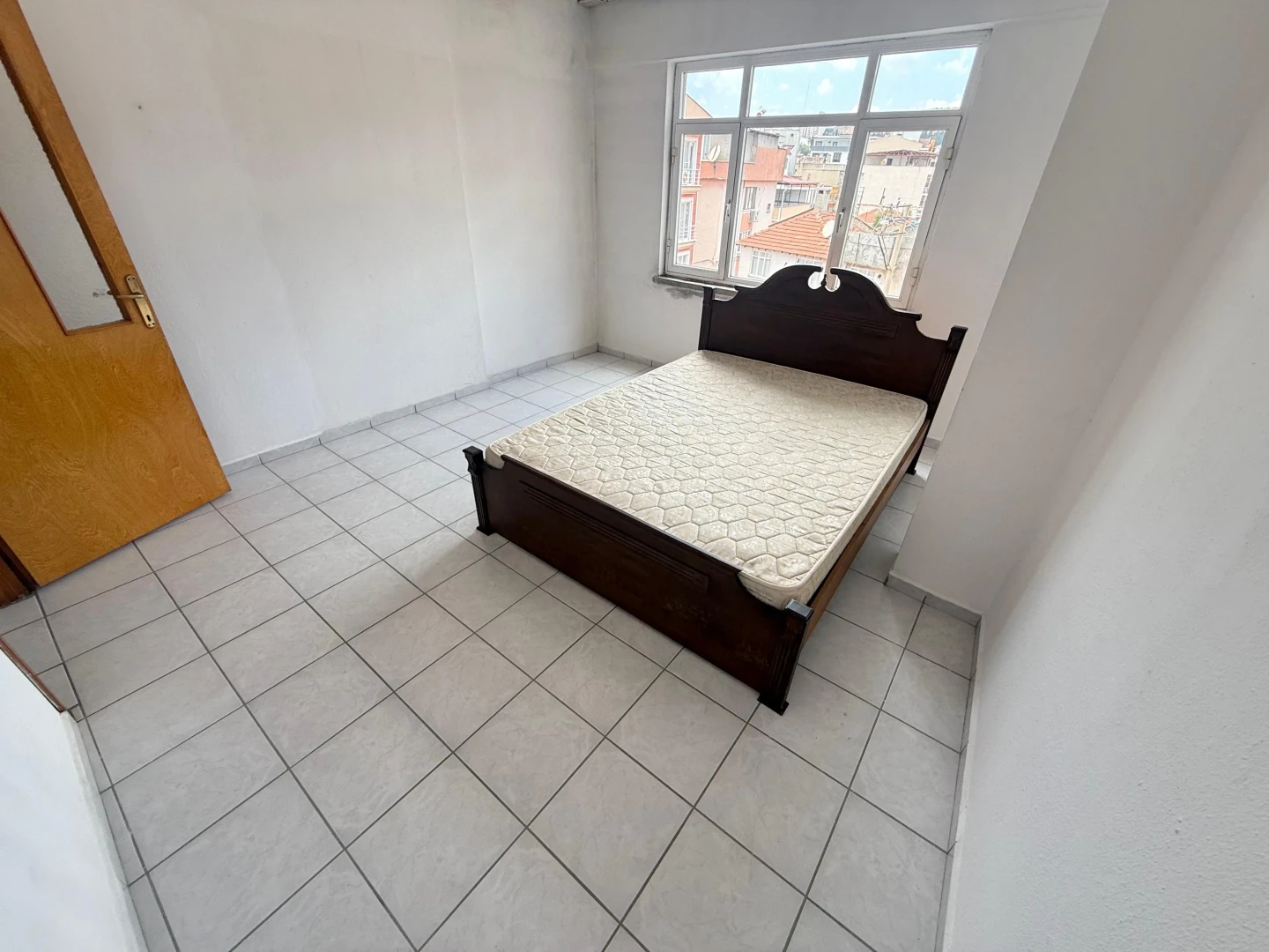 YÜKSEL'DEN EDREMİT'TE ÇİFT BALKONLU KELEPİR FIRSAT 2+1 DAİRE