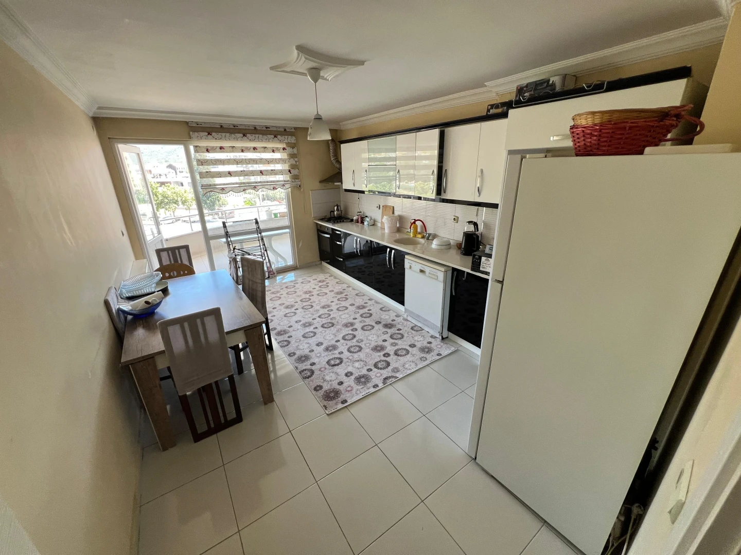 ツYÜKSEL'DEN KADIKÖY MERKEZİ KONUMDA 3+1 FIRSAT ARAKAT DAİRE ツ