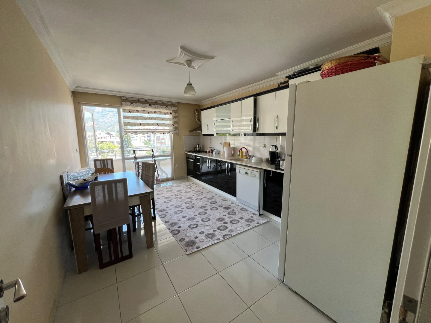 ツYÜKSEL'DEN KADIKÖY MERKEZİ KONUMDA 3+1 FIRSAT ARAKAT DAİRE ツ