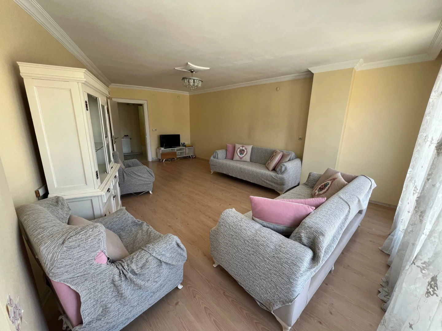 ツYÜKSEL'DEN KADIKÖY MERKEZİ KONUMDA 3+1 FIRSAT ARAKAT DAİRE ツ