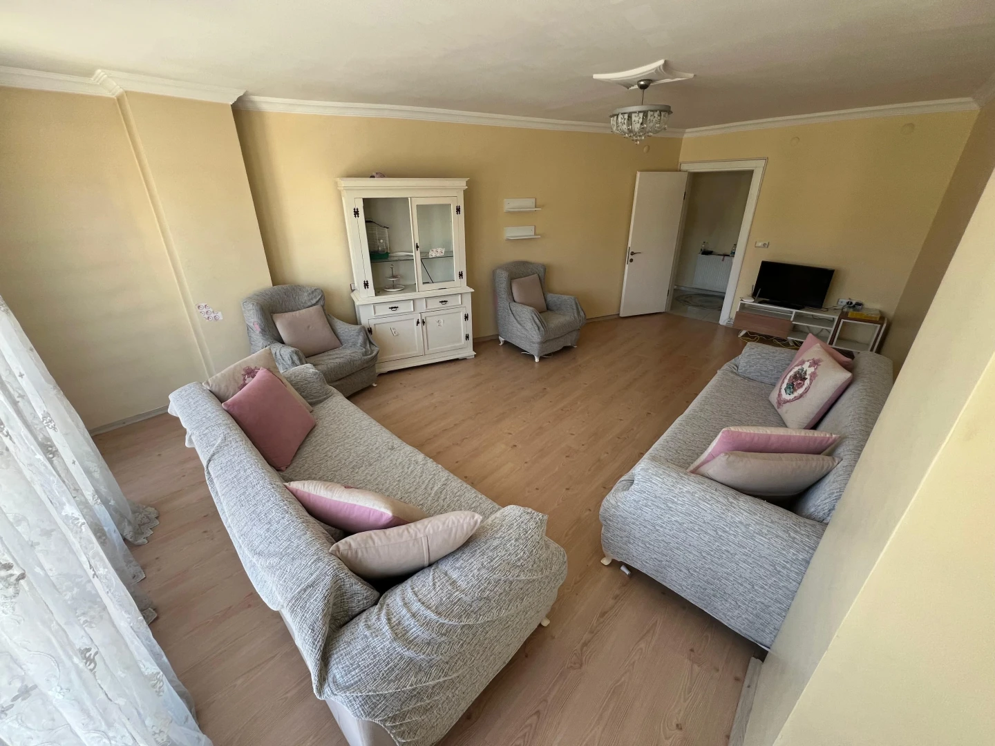ツYÜKSEL'DEN KADIKÖY MERKEZİ KONUMDA 3+1 FIRSAT ARAKAT DAİRE ツ