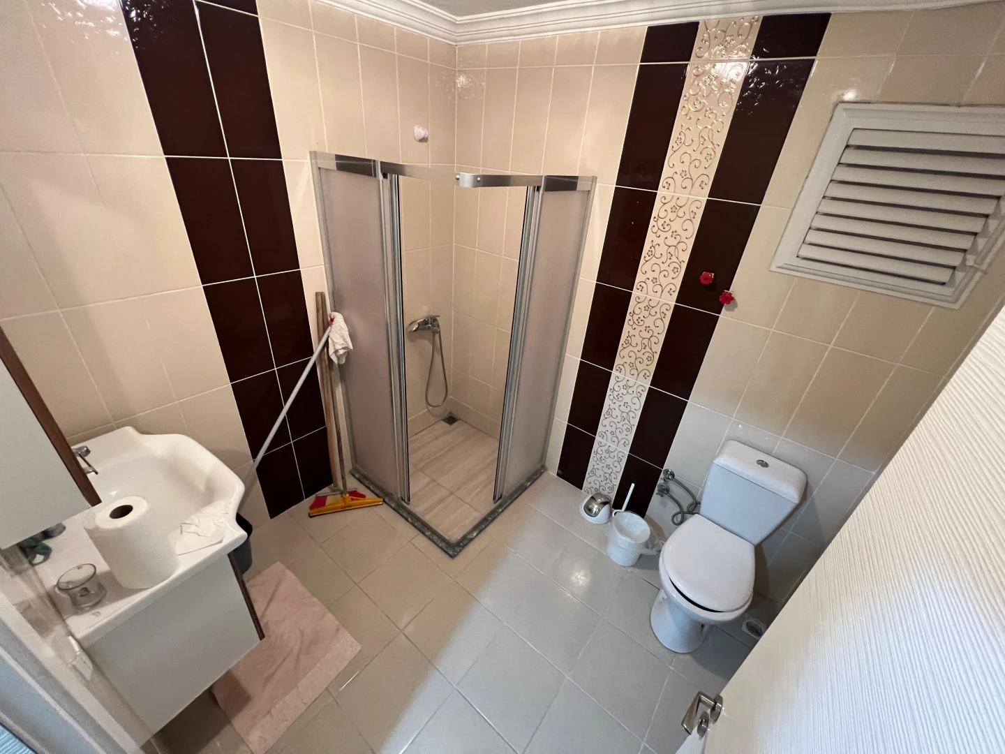 ツYÜKSEL'DEN KADIKÖY MERKEZİ KONUMDA 3+1 FIRSAT ARAKAT DAİRE ツ