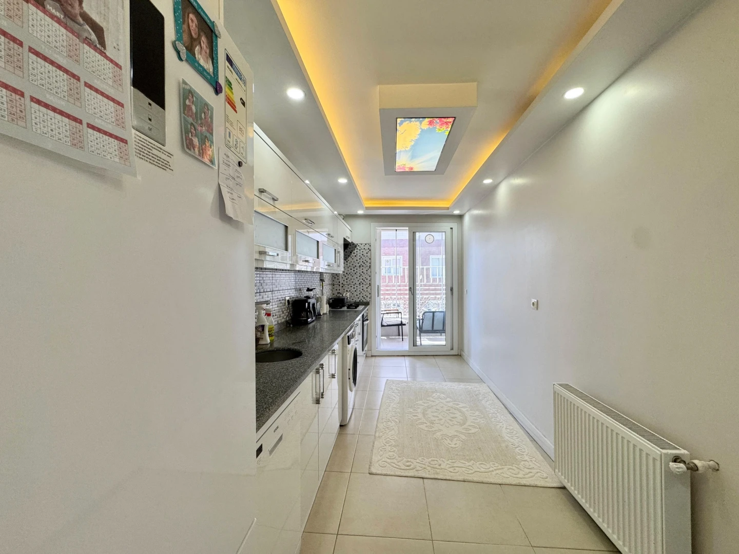 ツYÜKSEL'DEN EDREMİT'TE KAPALI OTOPARKLI CAM BALKONLU 3+1 DAİREツ