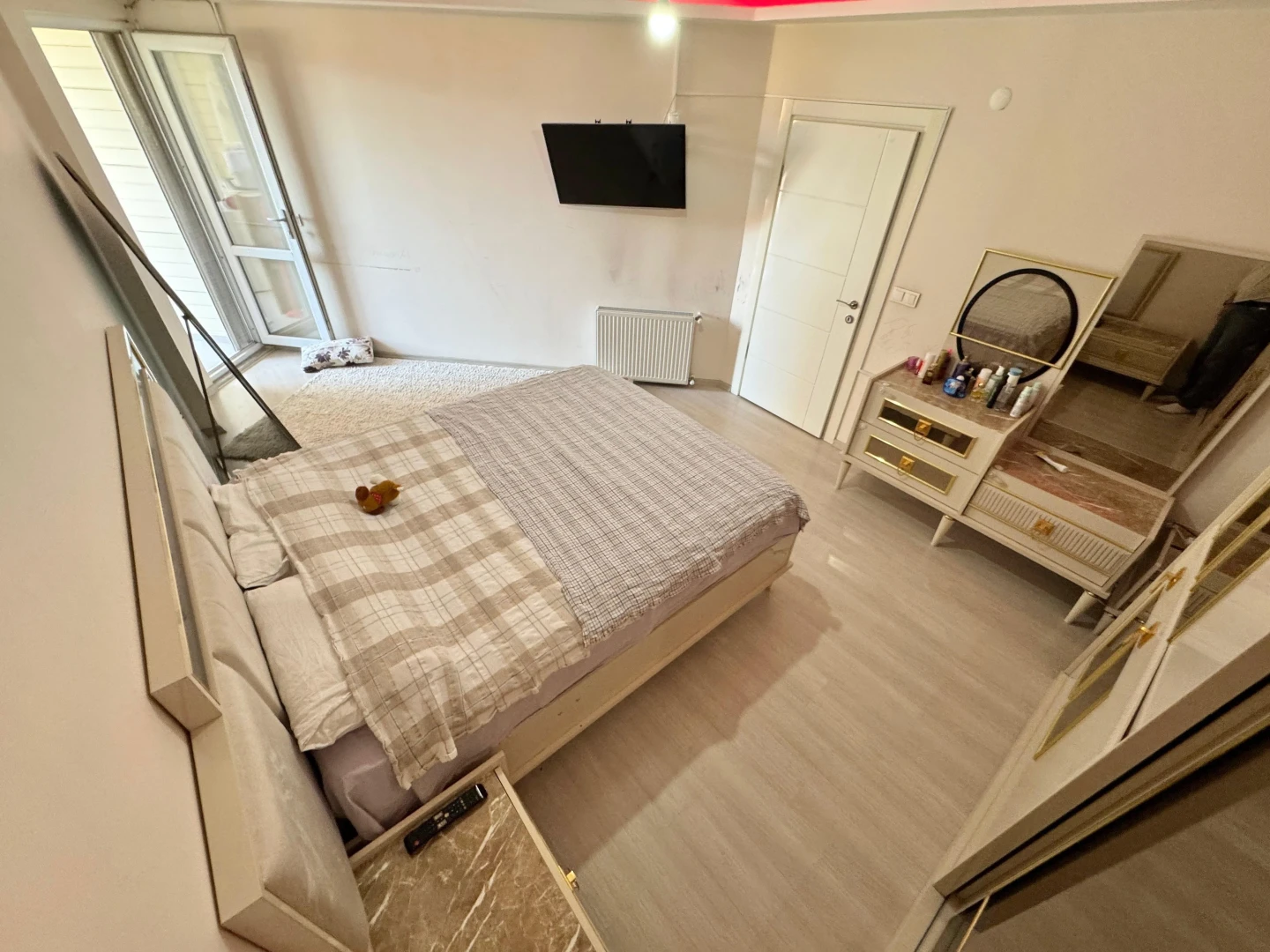 ツYÜKSEL'DEN EDREMİT'TE KAPALI OTOPARKLI CAM BALKONLU 3+1 DAİREツ