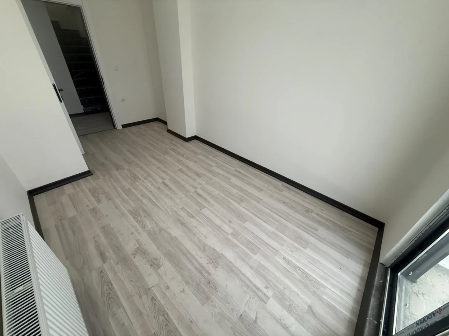 YÜKSEL'DEN EDREMİT'TE GENİŞ TERASLI 2+1 SIFIR DUBLEKS FIRSATI