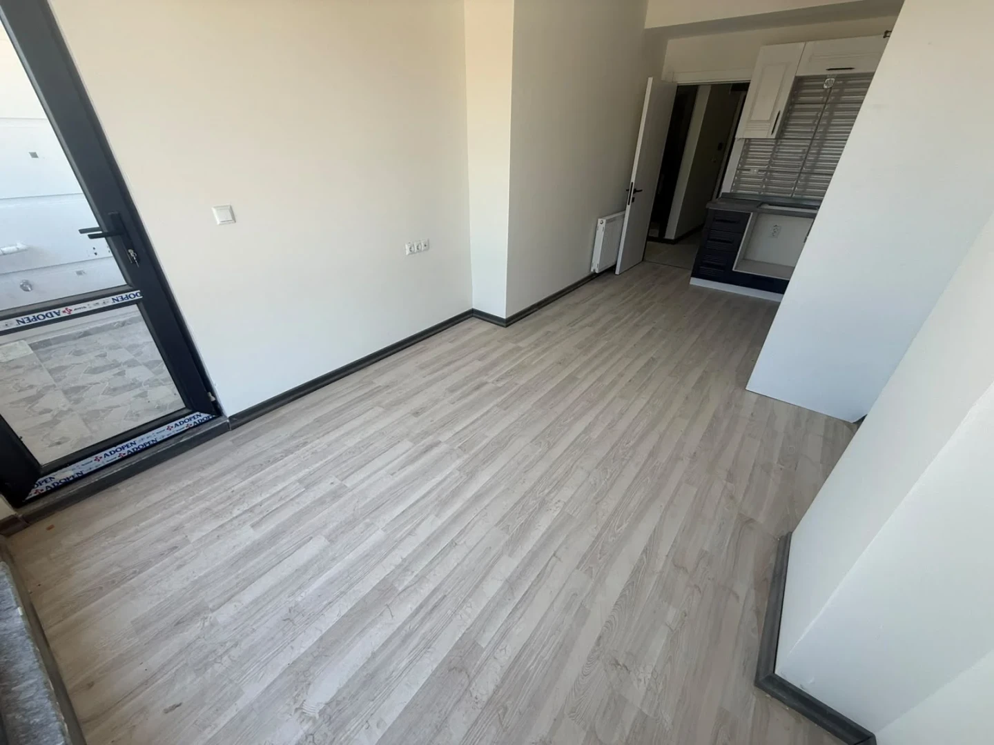 YÜKSEL'DEN EDREMİT'TE ÖNCEPHE GENİŞ TERASLI 2+1 DUBLEKS FIRSATI