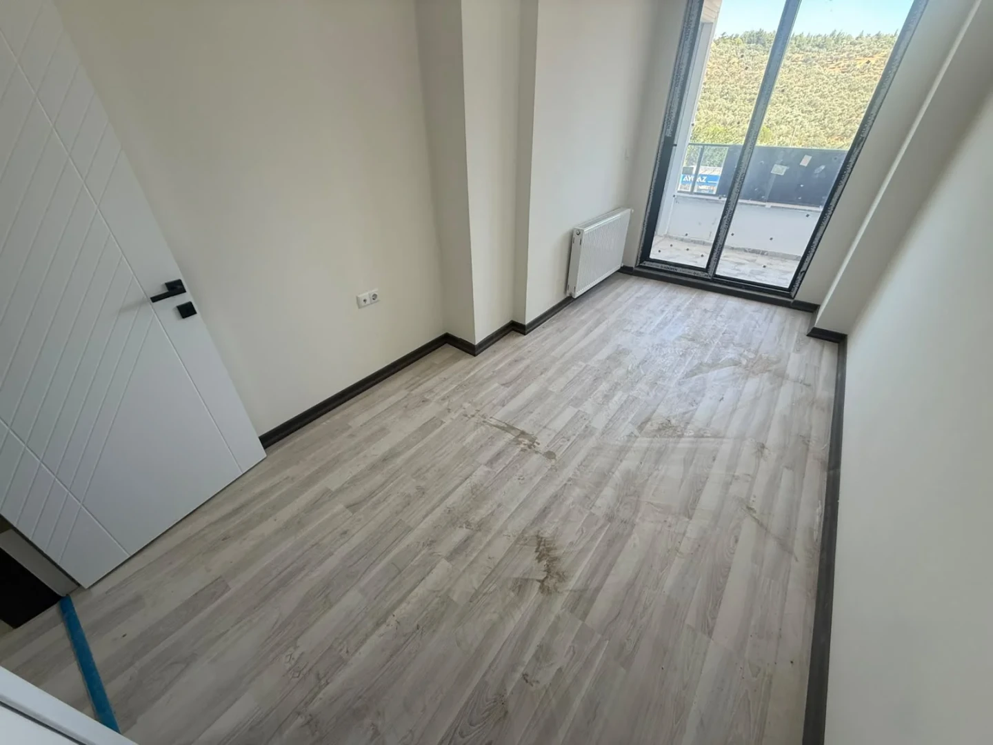 YÜKSEL'DEN EDREMİT'TE ÖNCEPHE GENİŞ TERASLI 2+1 DUBLEKS FIRSATI