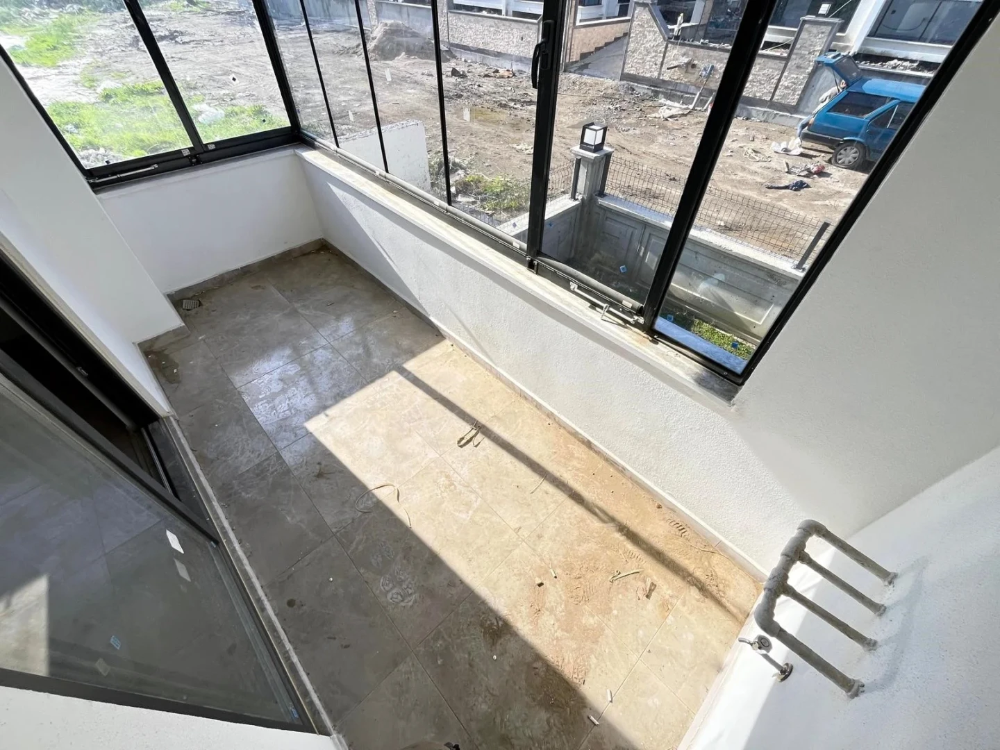 YÜKSELDEN ALTINKUMDA K.OTOPARK YERDEN ISITMA FIRSAT 2+1 DAİRE