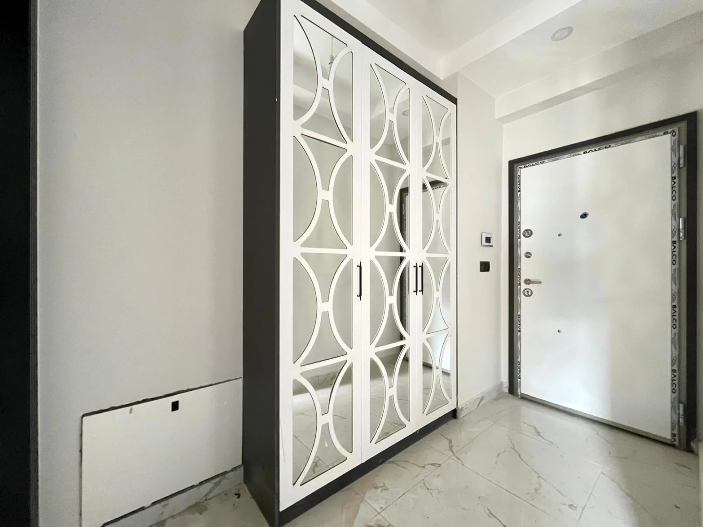 YÜKSELDEN ALTINKUMDA K.OTOPARK YERDEN ISITMA FIRSAT 2+1 DAİRE