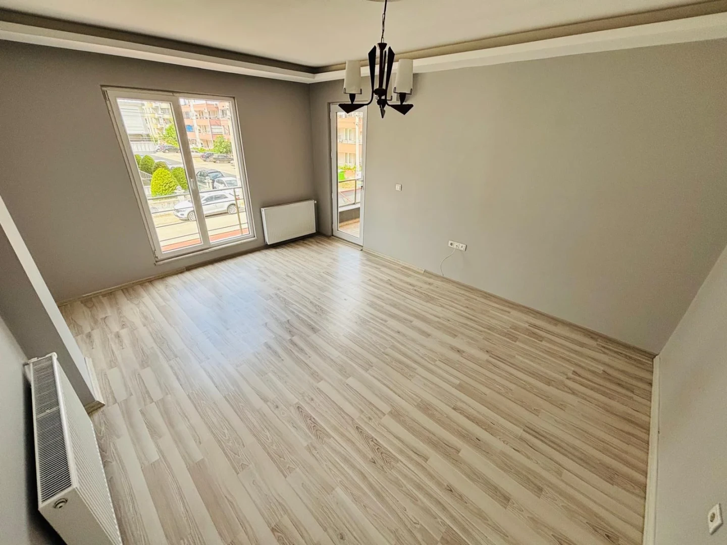 YÜKSELDEN ALTINKUMDA ÖN CEPHE EBEVEYN BANYO DOĞALGAZLI 3+1 DAİRE