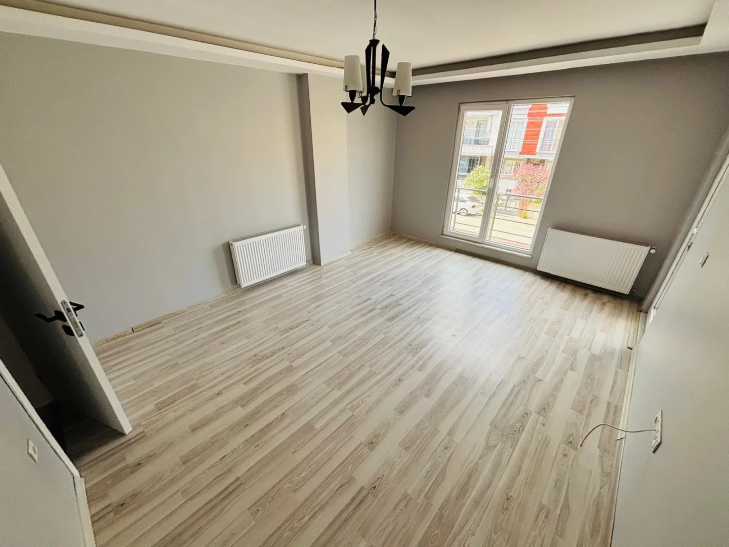 YÜKSELDEN ALTINKUMDA ÖN CEPHE EBEVEYN BANYO DOĞALGAZLI 3+1 DAİRE