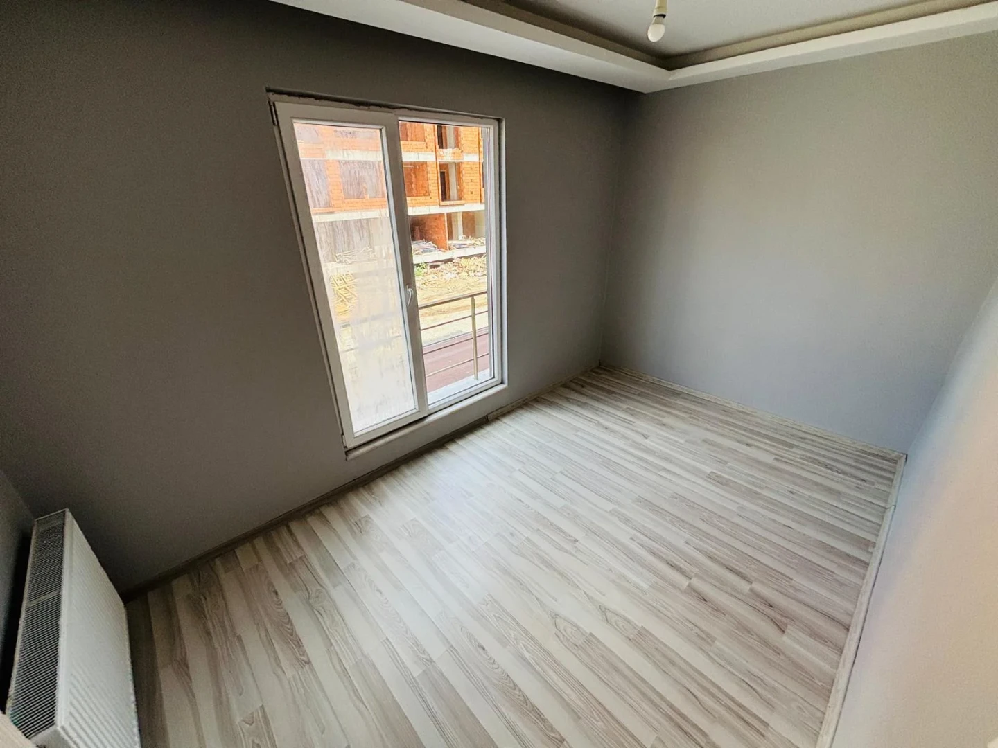 YÜKSELDEN ALTINKUMDA ÖN CEPHE EBEVEYN BANYO DOĞALGAZLI 3+1 DAİRE