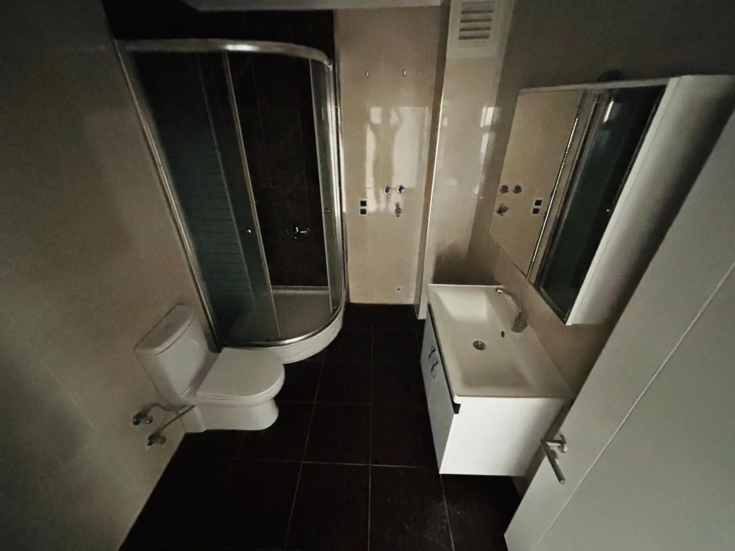 YÜKSELDEN ALTINKUMDA ÖN CEPHE EBEVEYN BANYO DOĞALGAZLI 3+1 DAİRE