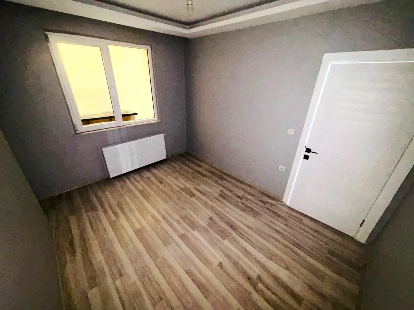YÜKSELDEN ALTINKUMDA ÖN CEPHE EBEVEYN BANYO DOĞALGAZLI 3+1 DAİRE