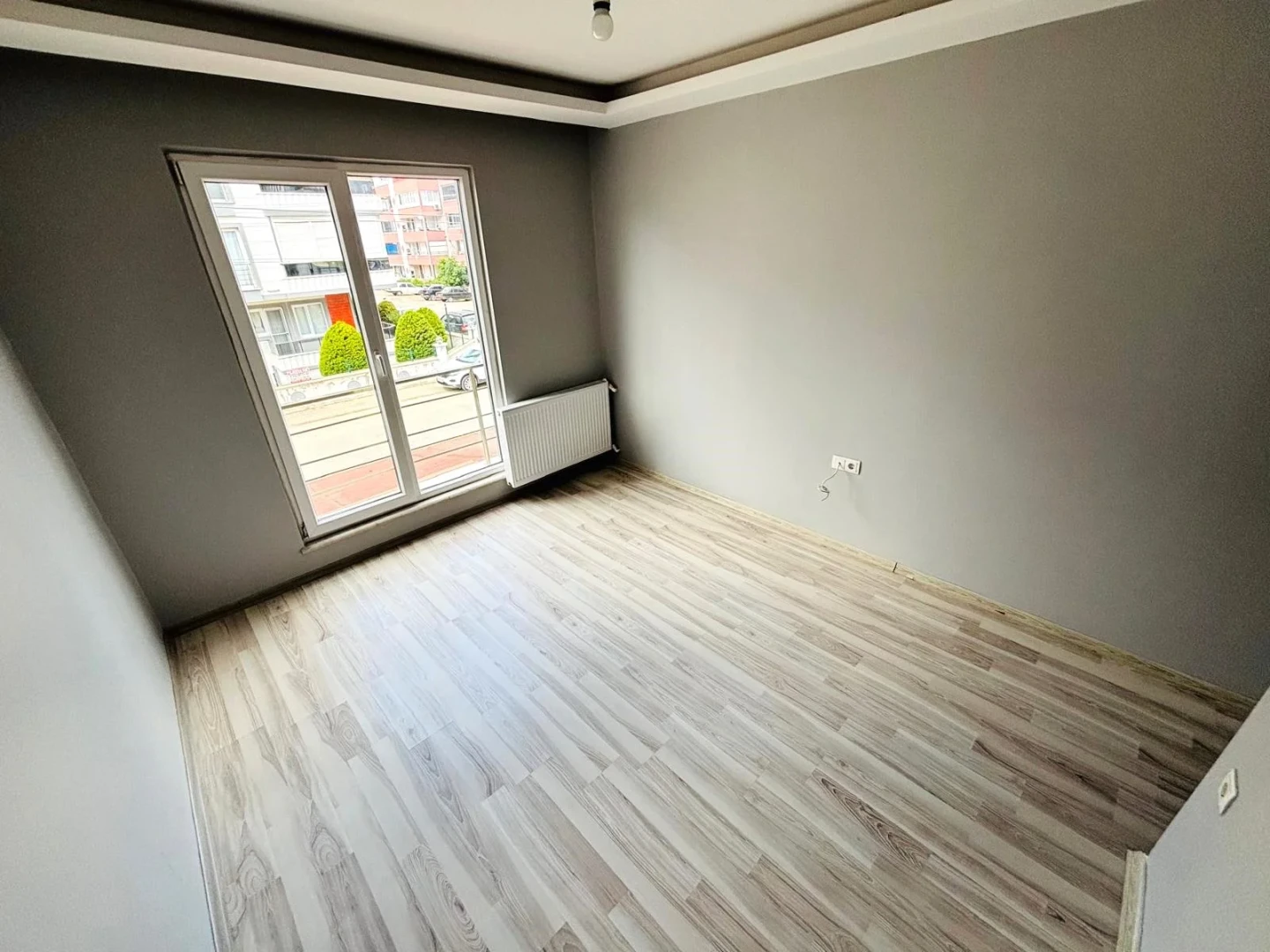 YÜKSELDEN ALTINKUMDA ÖN CEPHE EBEVEYN BANYO DOĞALGAZLI 3+1 DAİRE