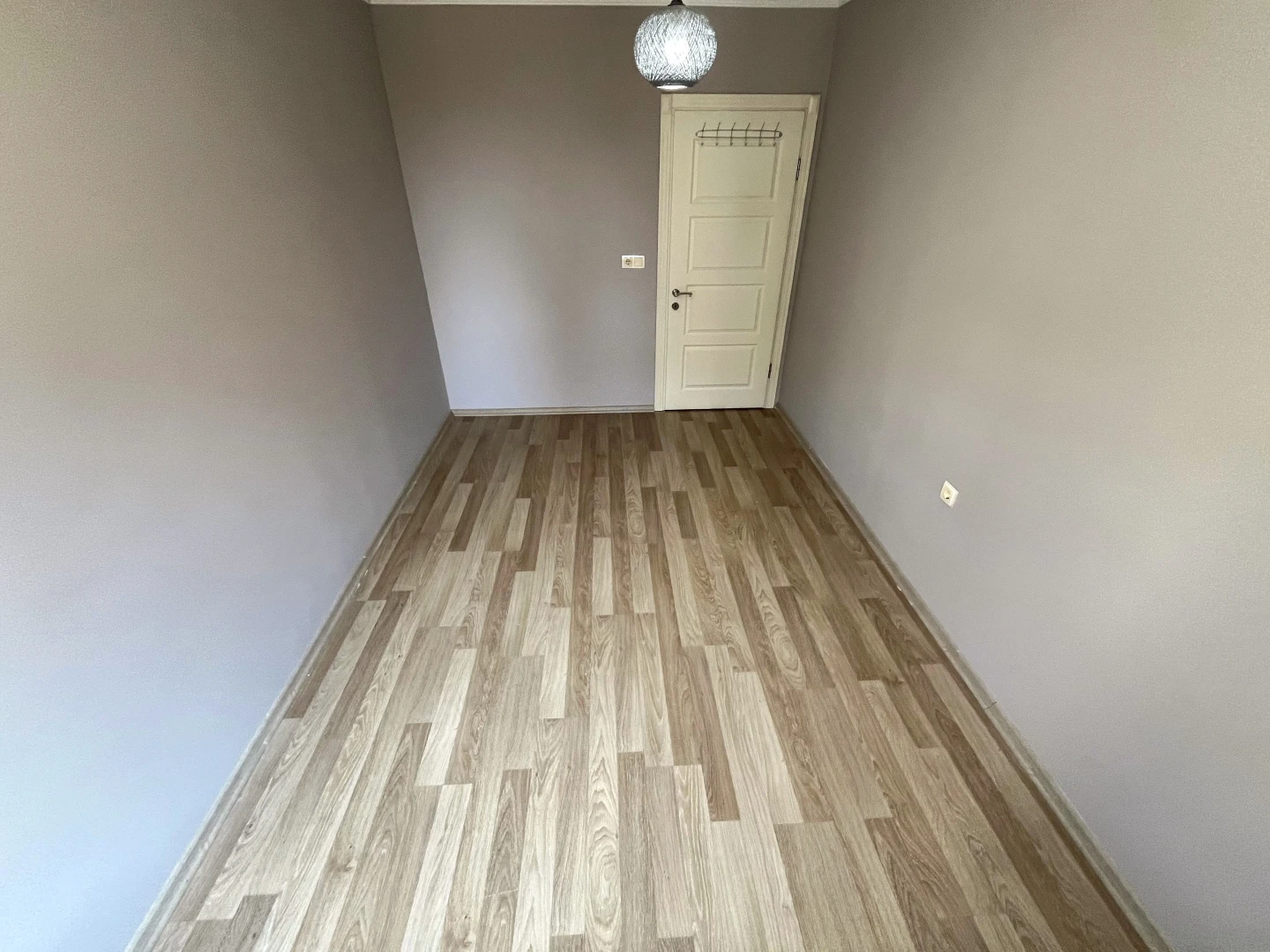 YÜKSELDEN İKİZÇAYDA ÖNCEPHE EBEVEYN BANYOLU DOĞALGAZLI 3+1 DAİRE