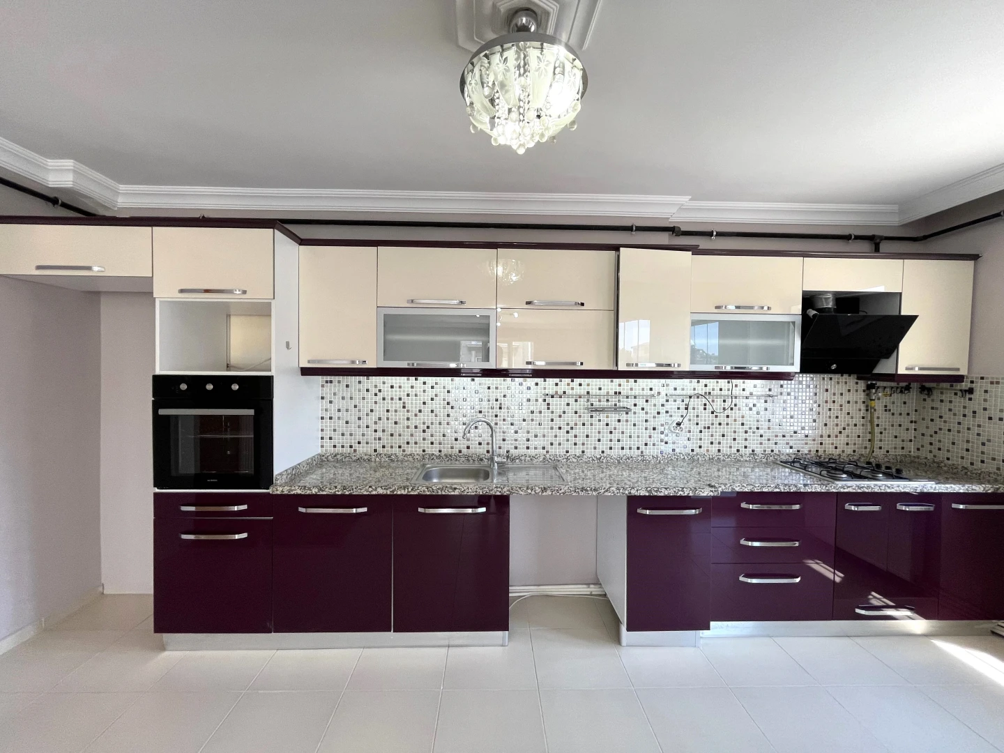 YÜKSELDEN İKİZÇAYDA ÖNCEPHE EBEVEYN BANYOLU DOĞALGAZLI 3+1 DAİRE