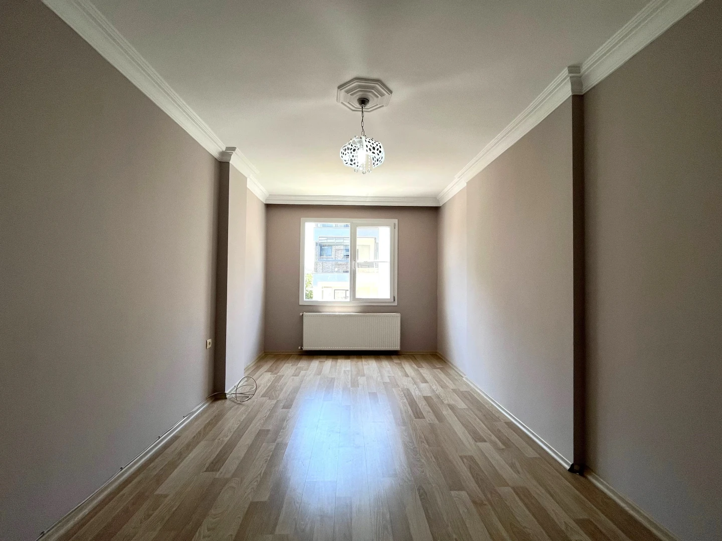 YÜKSELDEN İKİZÇAYDA ÖNCEPHE EBEVEYN BANYOLU DOĞALGAZLI 3+1 DAİRE