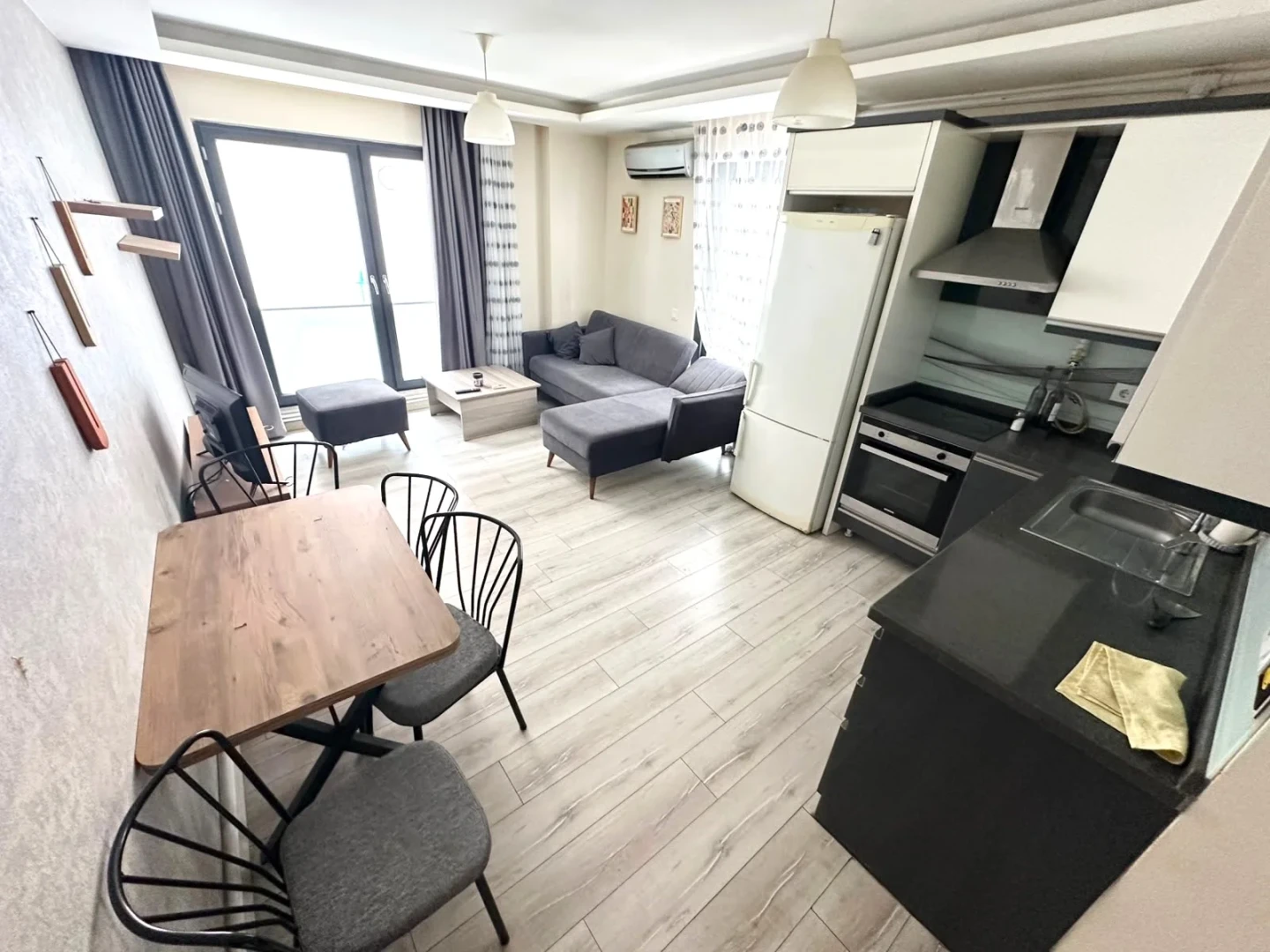 YÜKSEL'DEN ALTINKUM'DA FULL EŞYALI LUX SİTEDE HAVUZLU 1+1 DAİRE
