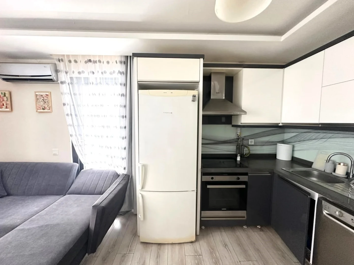 YÜKSEL'DEN ALTINKUM'DA FULL EŞYALI LUX SİTEDE HAVUZLU 1+1 DAİRE
