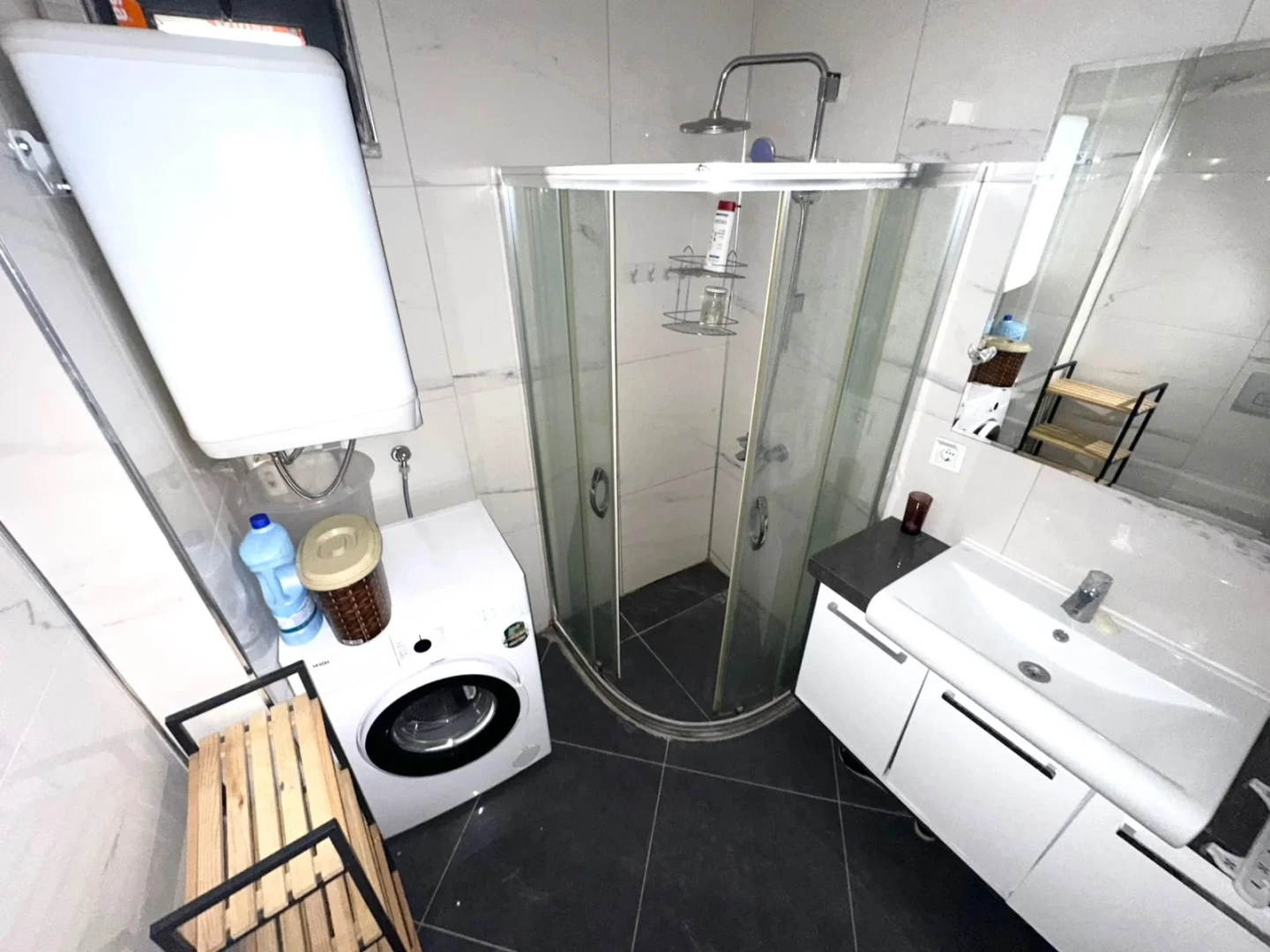 YÜKSEL'DEN ALTINKUM'DA FULL EŞYALI LUX SİTEDE HAVUZLU 1+1 DAİRE