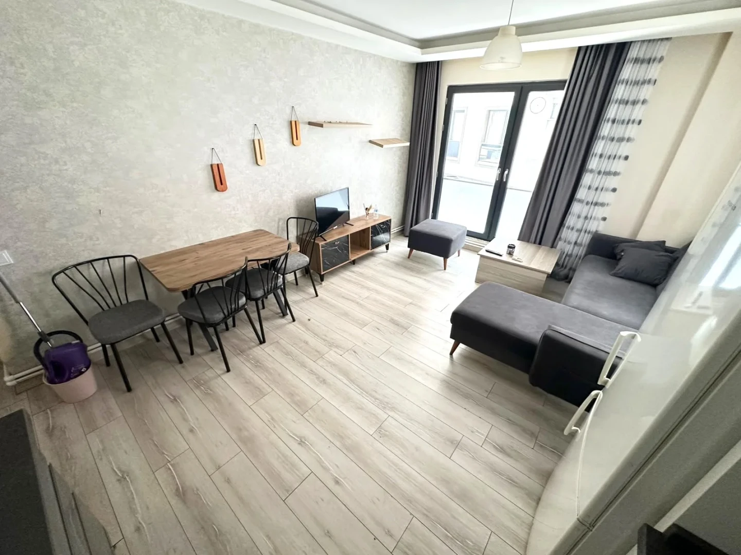 YÜKSEL'DEN ALTINKUM'DA FULL EŞYALI LUX SİTEDE HAVUZLU 1+1 DAİRE