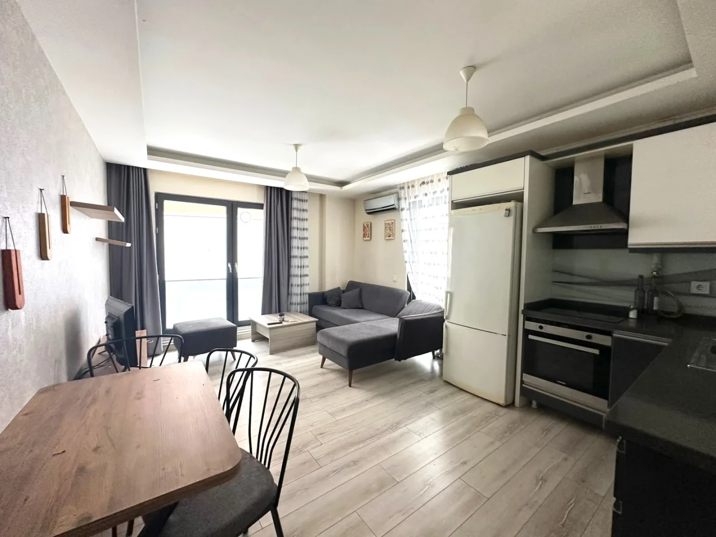 YÜKSEL'DEN ALTINKUM'DA FULL EŞYALI LUX SİTEDE HAVUZLU 1+1 DAİRE