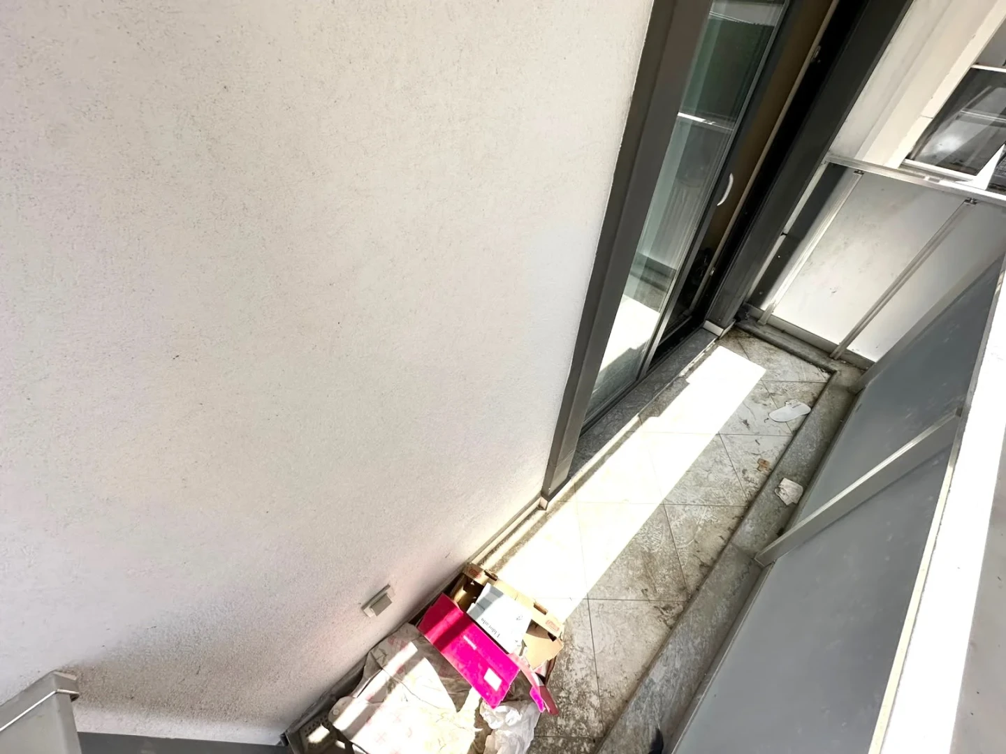 YÜKSEL'DEN ALTINKUM'DA FULL EŞYALI LUX SİTEDE HAVUZLU 1+1 DAİRE