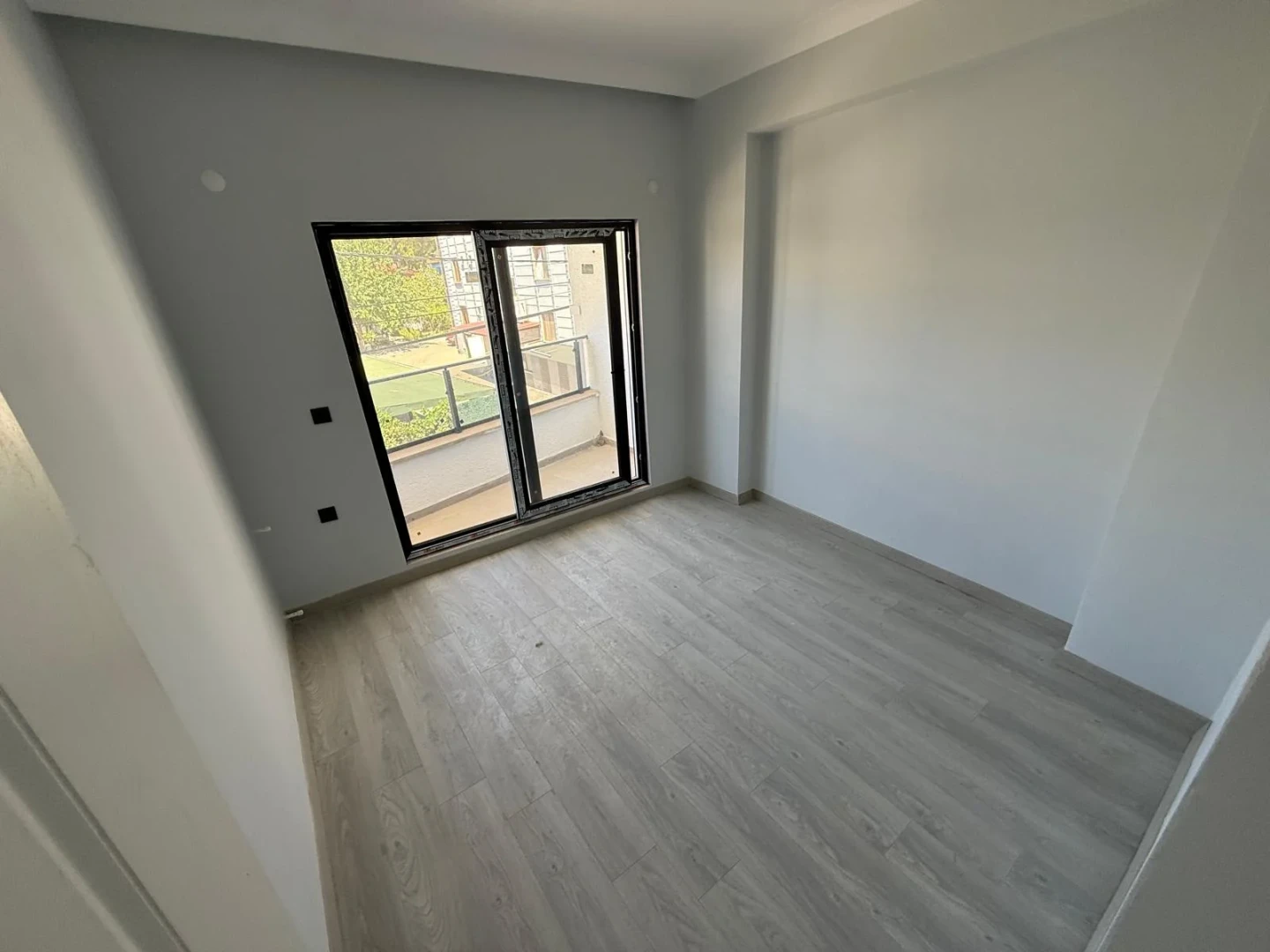 YÜKSEL'DEN ZEYTİNLİDE FIRSAT! 1+1 FİYATINA ÖN CEPHE 2+1 DAİRE