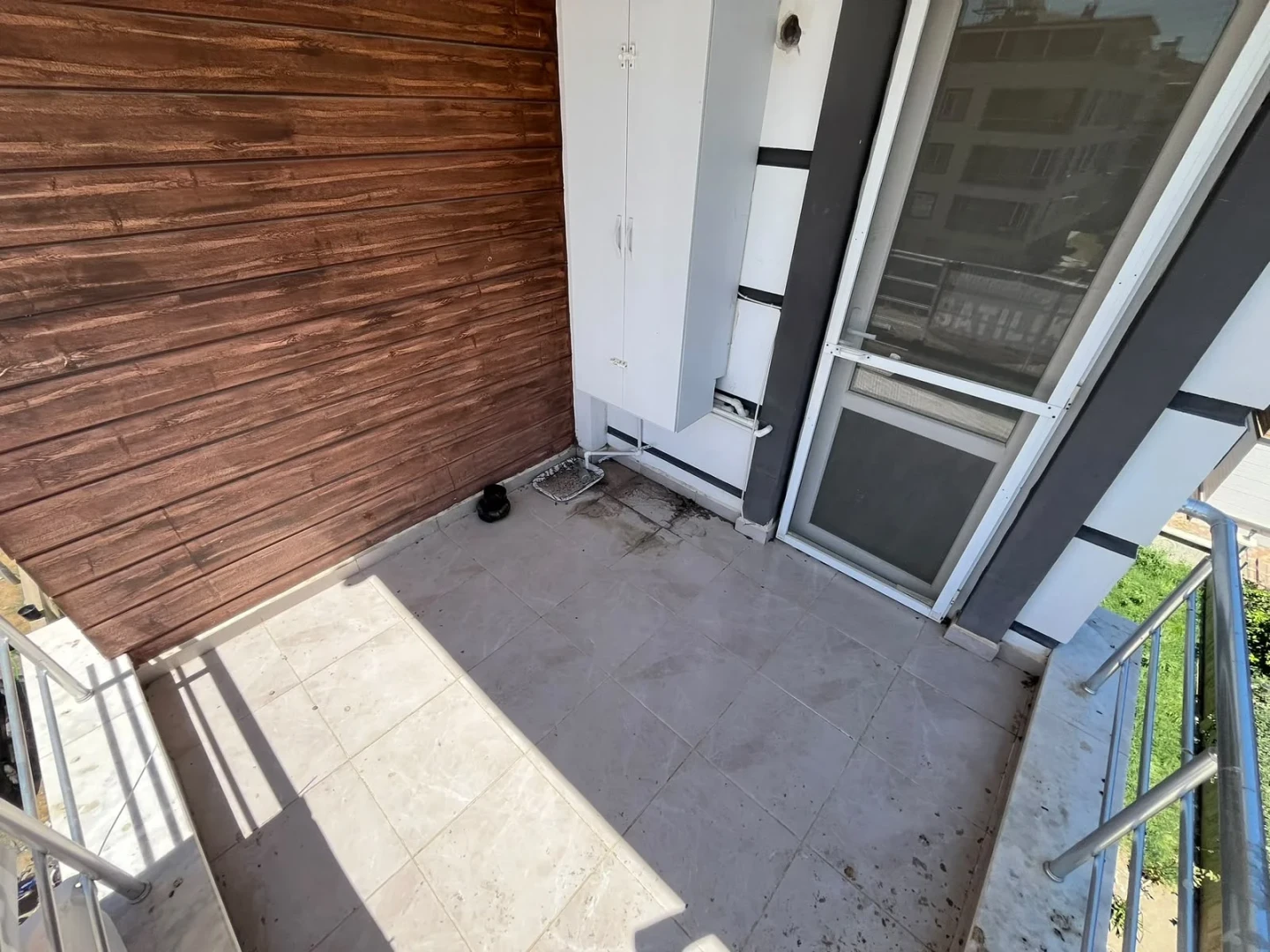 YÜKSEL'DEN ALTINKUM'DA DENİZE 650 M KREDİYE UYGUN 2+1 DAİRE