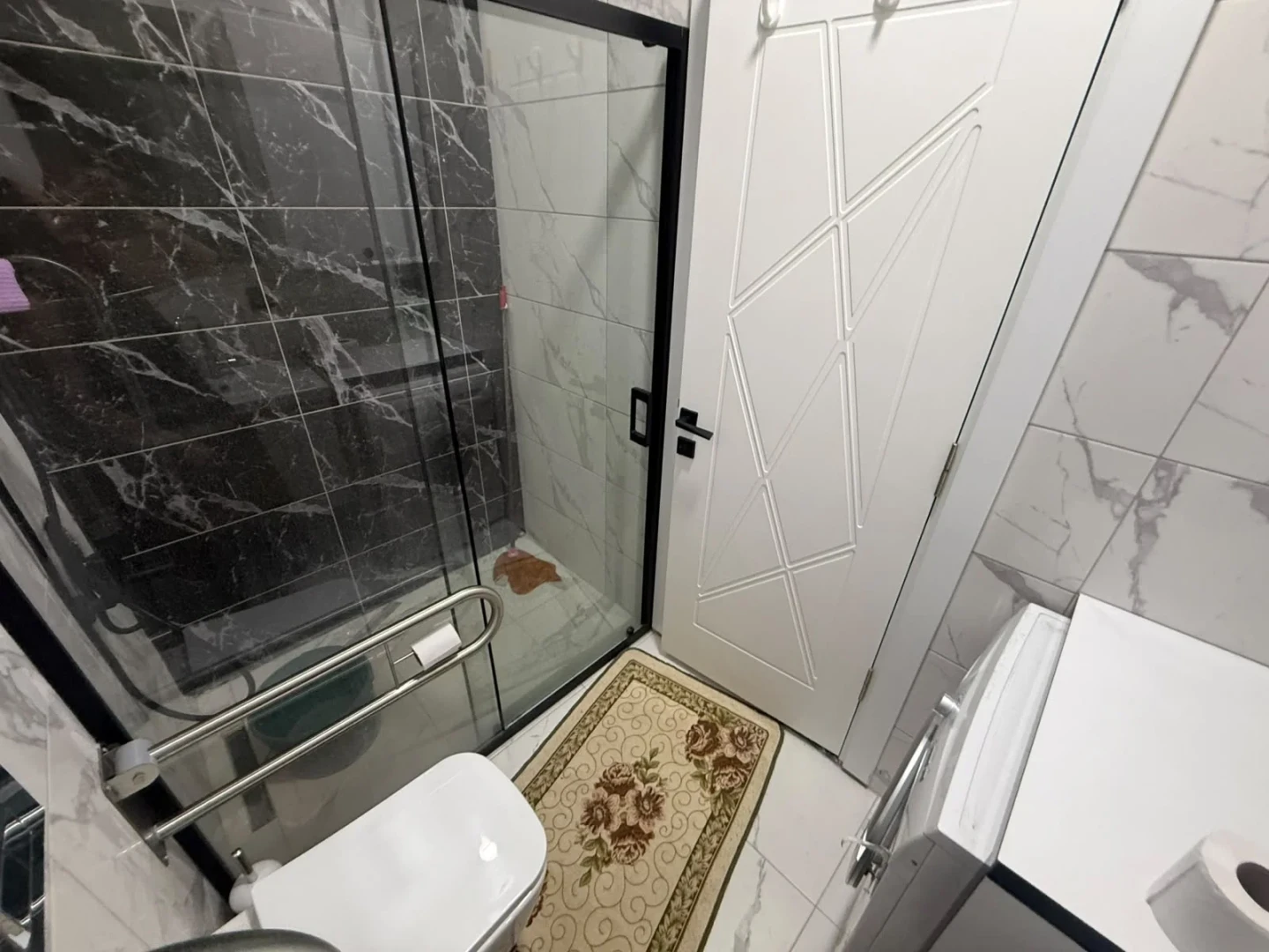 YÜKSEL'DEN FULL EŞYALI OTOPARKLI YERDEN ISITMALI 1+1 SIFIR DAİRE